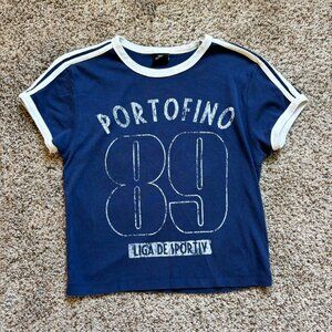 Urban Outfitters Women's Navy and Blue Crop-top